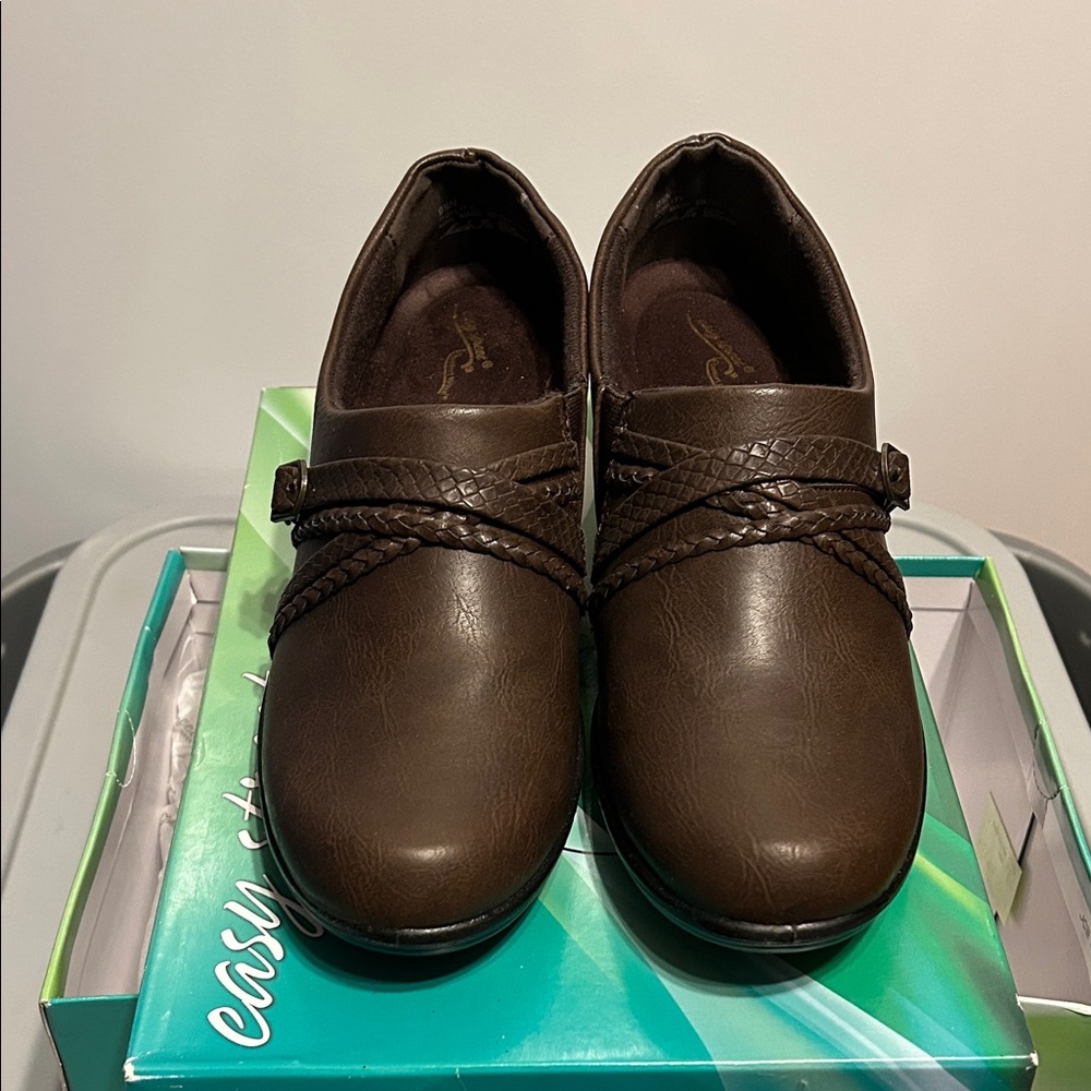 Easy Street Brown Women’s Dress Shoes